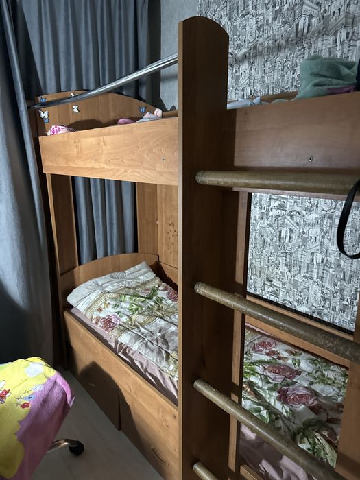 Двухъярусная кровать для детей