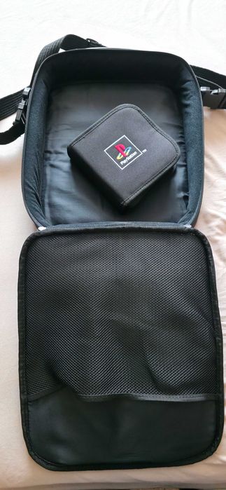 PlayStation Doua Genti Sd/ Consola