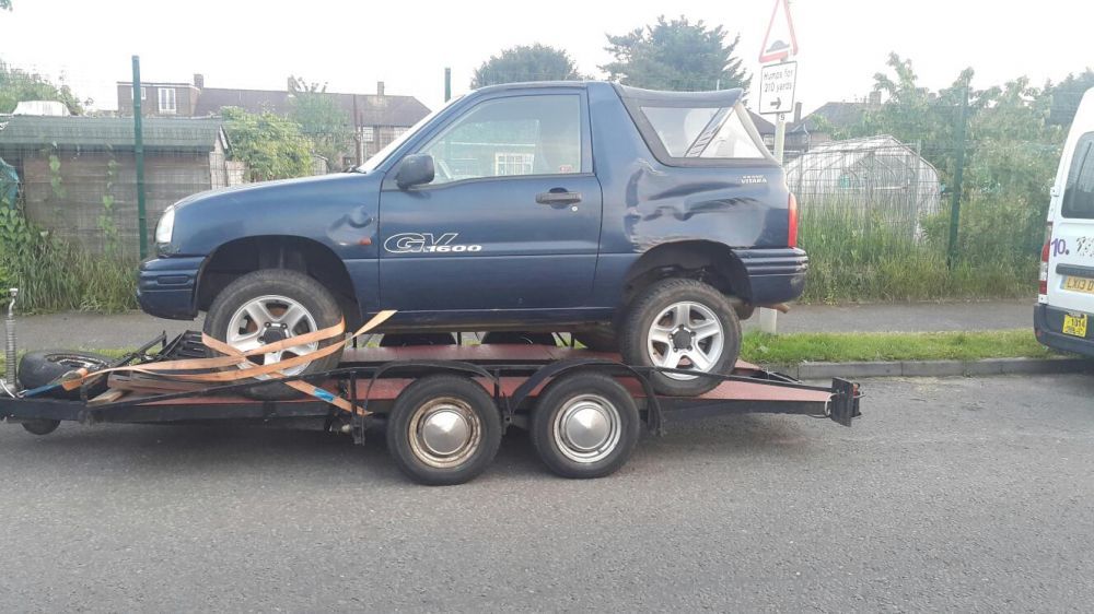 продавам suzuki grand vitara 1.6 на части.