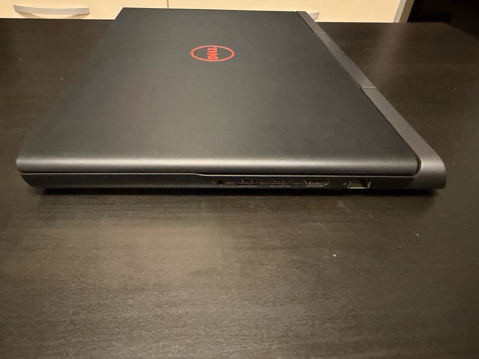 Laptop Gaming Dell Inspiron 15 7000 – i5, GTX 1050 Ti