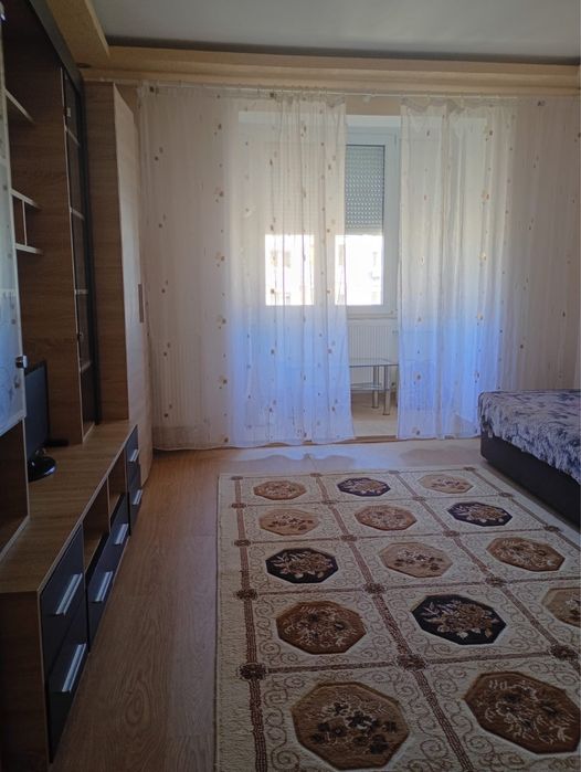 Vand apartament  cu 2 camere Deva