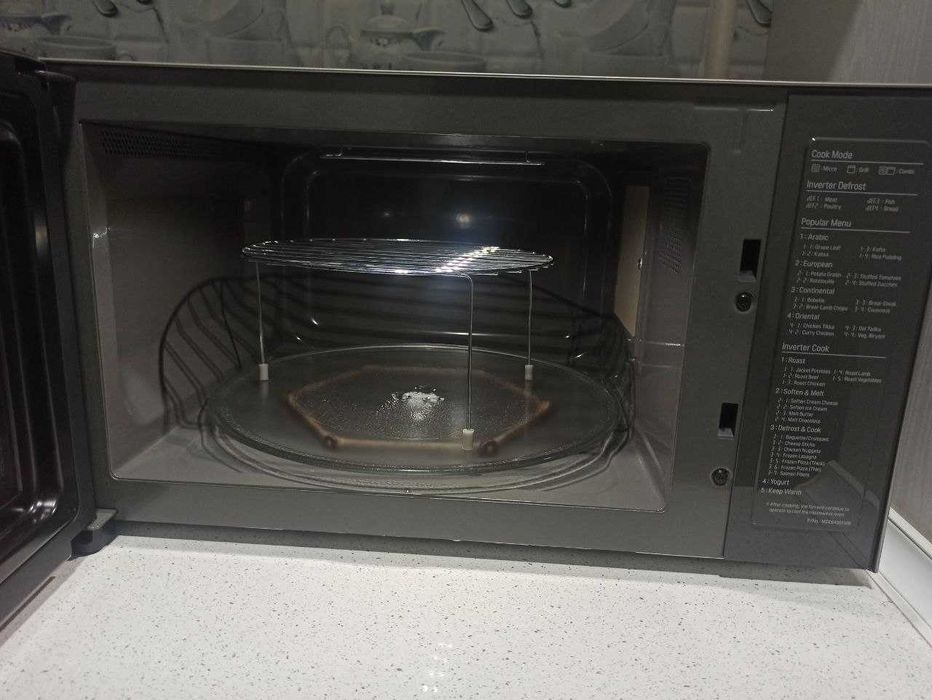 Микроволновка cотилади LG 42 L