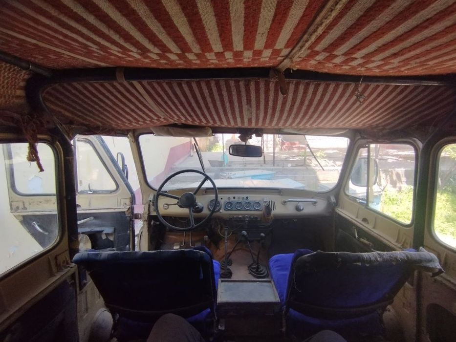 UAZ 315101 holati yaxshi narxini kelishamiz
Yili 1993yil
Peredok bor
R