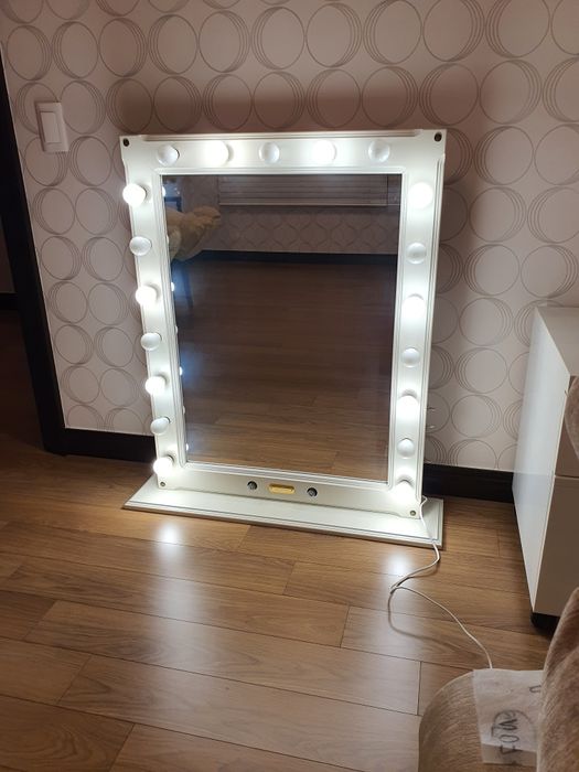 Гримерное зеркало профессиональное зеркало