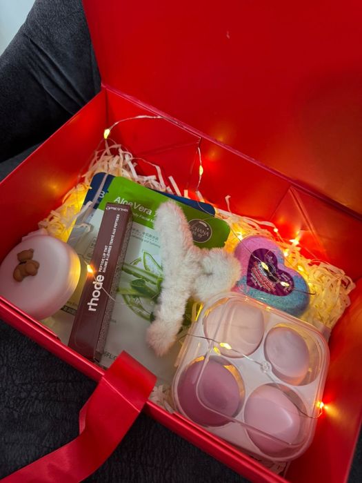 Красивый подарочный набор для девушек