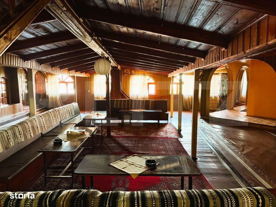 Hotel de vanzare, 2120 mp, zona Malini