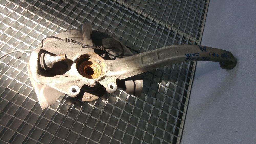 fuzeta dreapta fata mercedes m-class ml 350 4matic w164 2011