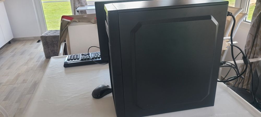 PC PROCESOR I3 8 GB RAM