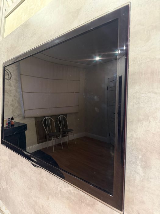 Телевизор  самсунг