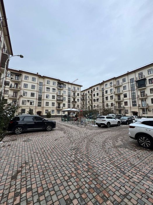 Яшнобод Олмос метро 4/5/5 лифт йук жихозлари колади ғиштли новостройка