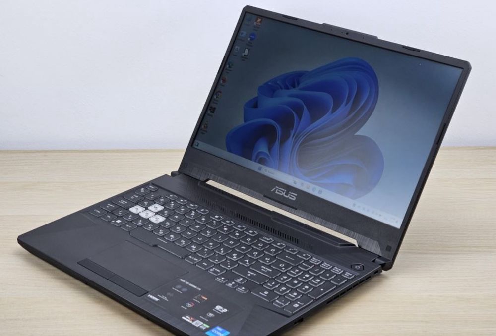 Asus Tuf gamnig f15 512/16