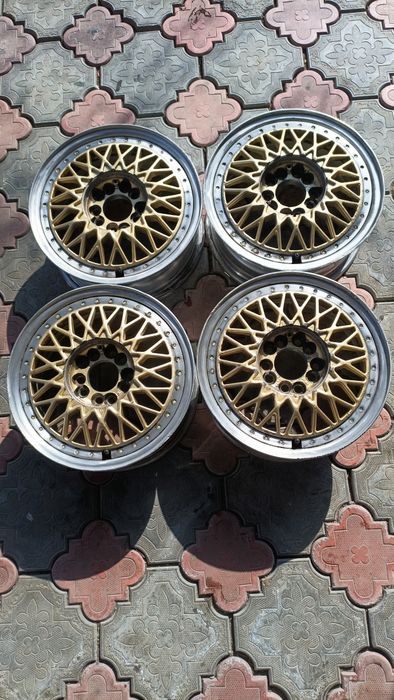 Комплект дисков ULTRA WHEEl R15 5x108/5x112