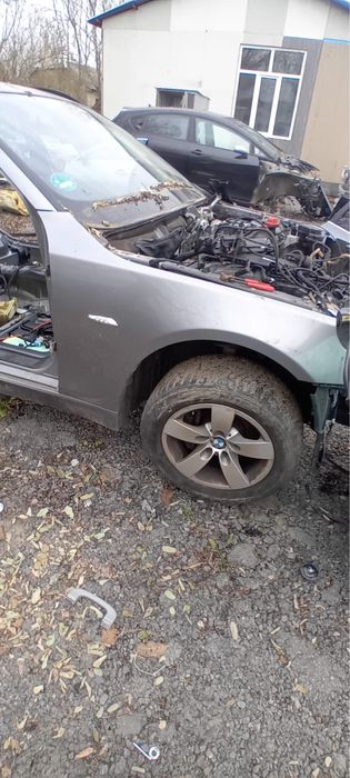 Aripa stanga dreapta Bmw e60 61 facelift