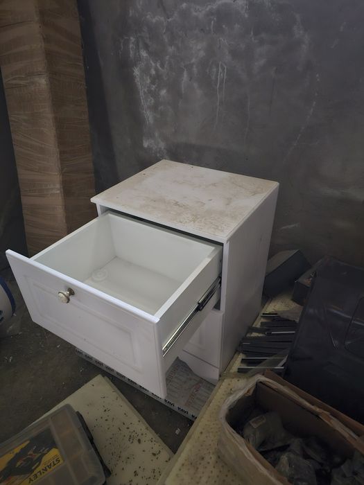 Тумба с зеркалом