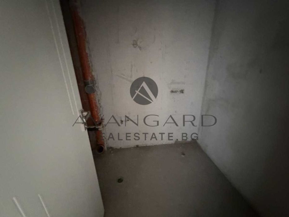 Продава се Тристаен апартамент в Пловдив, Център - 112 кв.м за 1875 €/кв.м - Снимка #12