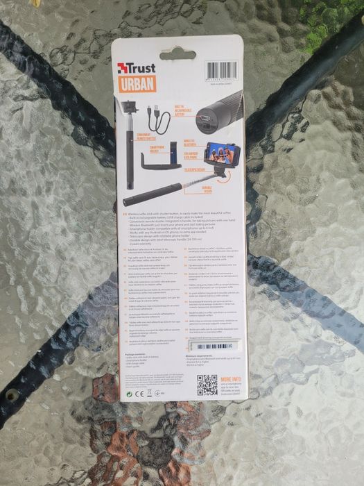 Selfie Stick Bluetooth Trust Urban – Extensibil 1m, Baterie Reîncărcabilă