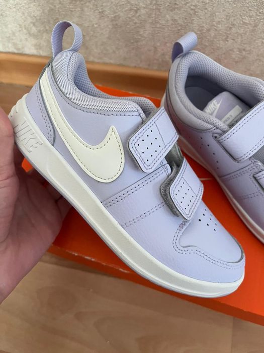 Продам кроссовки nike для девочки