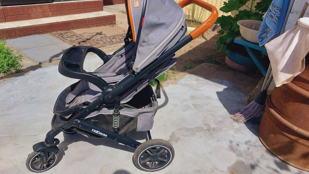 Продам детскую коляску