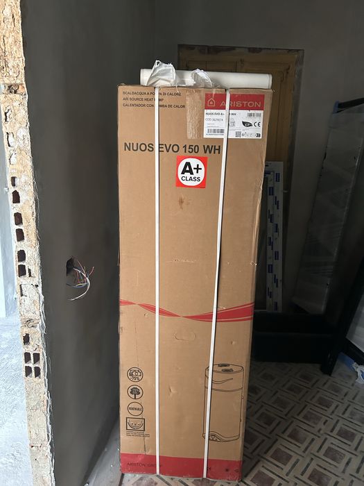 Boiler Ariston NUOS EVO A+  150 L  cu pompa de caldura