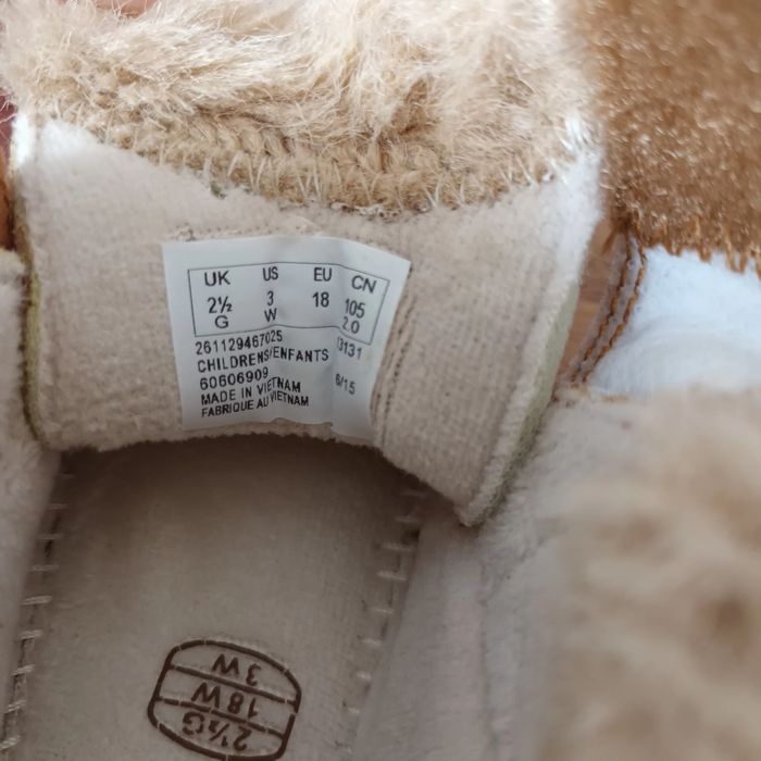 Бебешки обувки  CLARKS - 18 номер