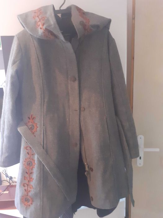 Вълнено дамско палто