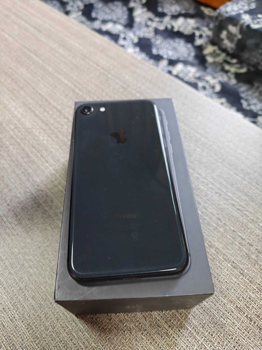 iPhone 8 64 black