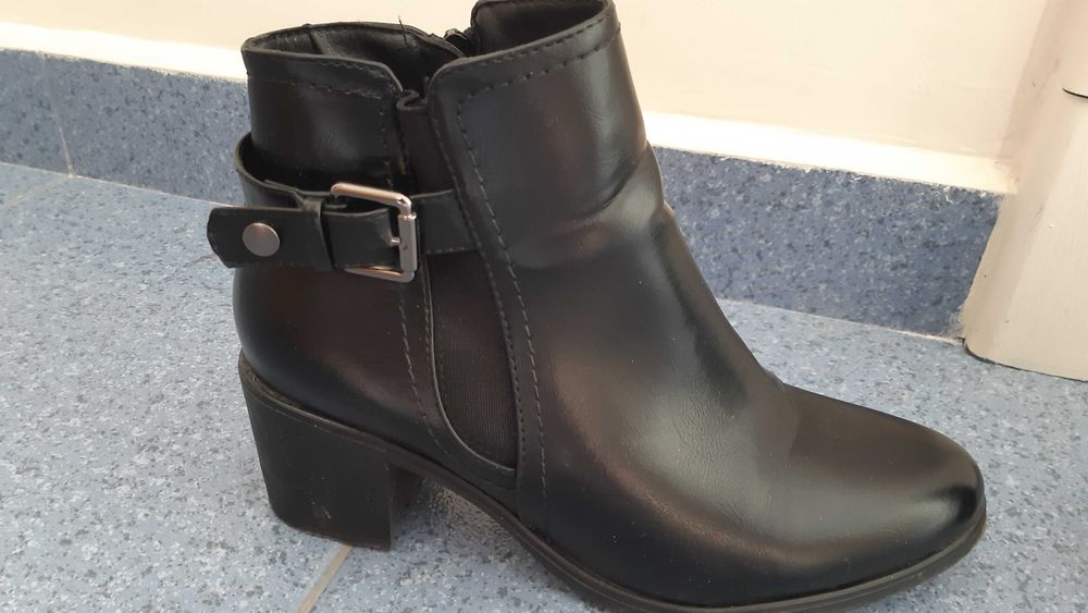 Дамски есенно-зимни ботуши, боти и обувки, 37