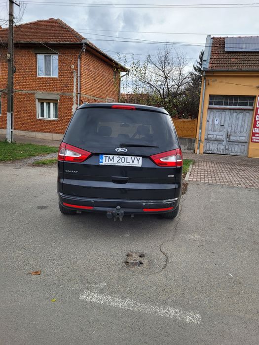 Vând Ford Galaxy
