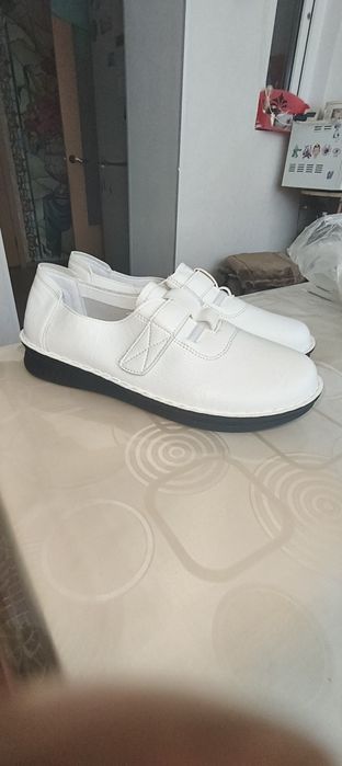 Продам новую обувь