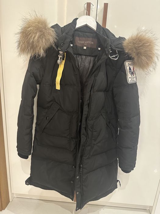 Яке с естествена яка