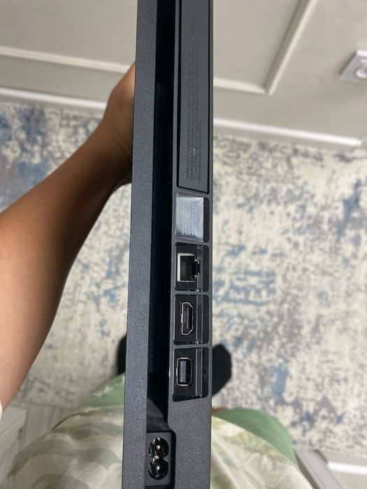 Продам пс4 с играми