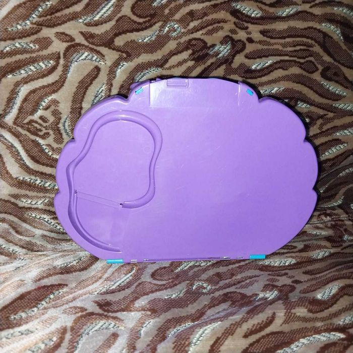 Домик пластиковый