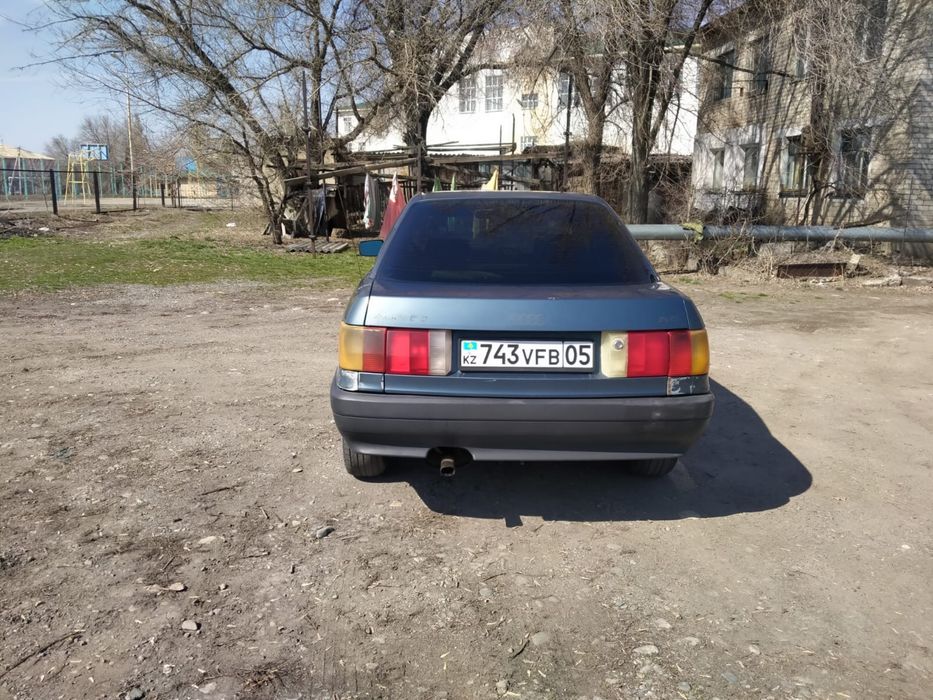 Продам Ауди 80 б3