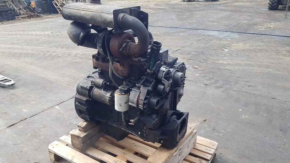 Motor Cummins 275/4.5 , Cummins B4.5  , 75 kw