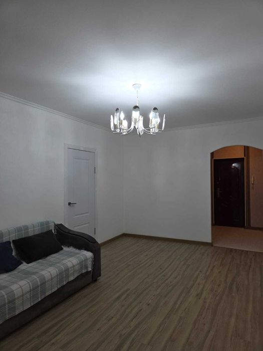 продам двухкомнатную квартиру