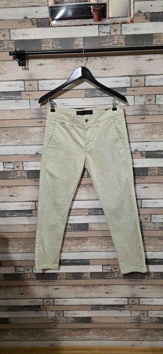 Guess M-дамски панталон (А-65)