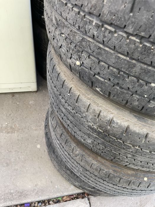 235 60 R18 комплект резины