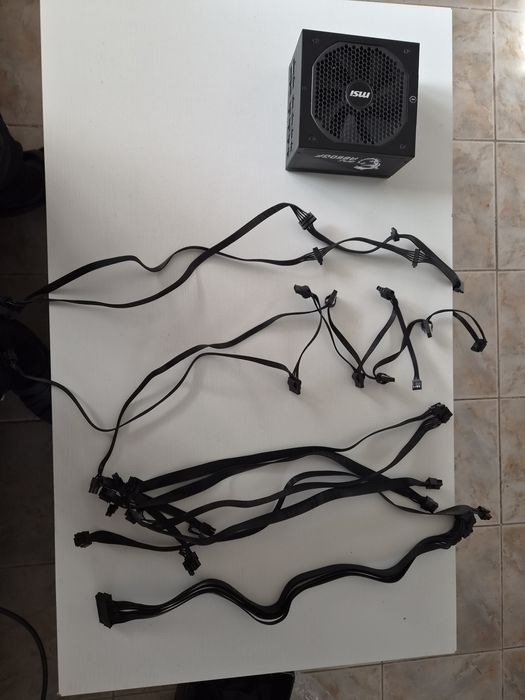 Модулно захранване  Msi 850 W