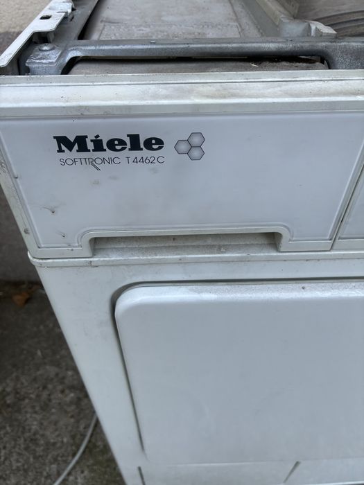 На части Сушилня Miele  T4462 C