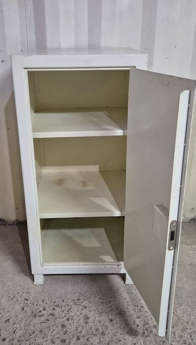 Сейф металлический 45x45x105h