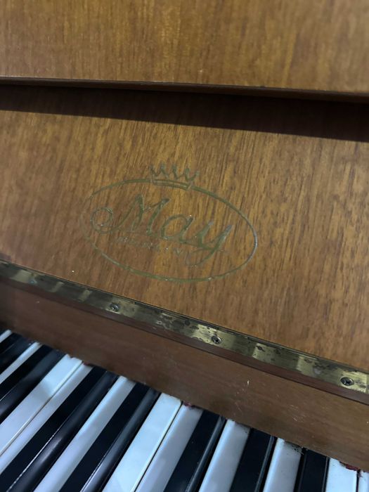 Pianină May Berlin