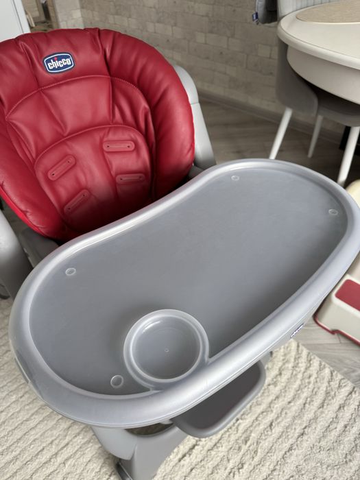 Продам стульчик для кормления, фирма chicco.