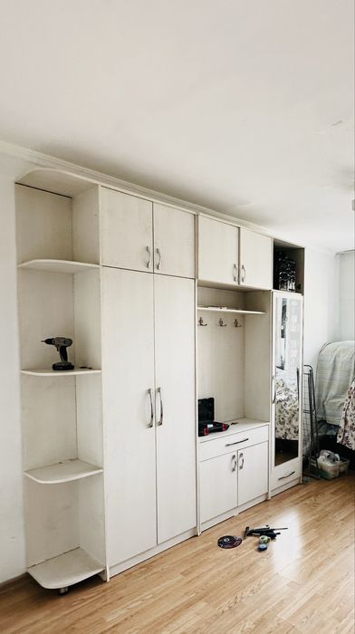 Продам шкаф для прихожей