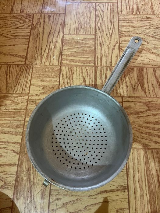 Продам  кастрюли.