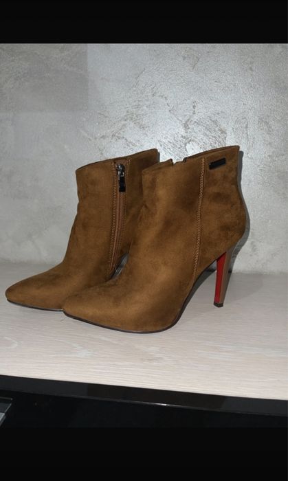 Botine cu toc foarte comode