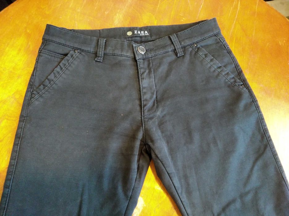 Джинсы, брюки. ZARA (размер 33).