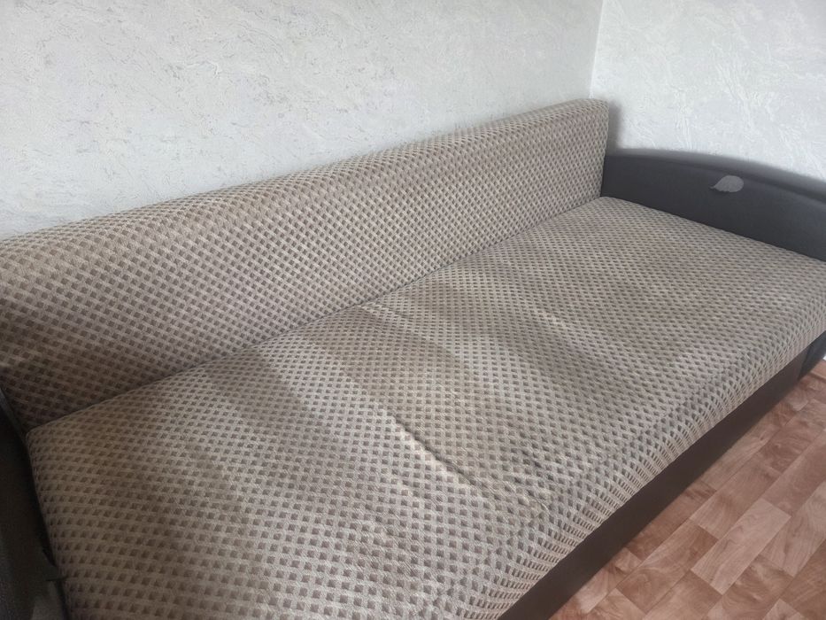 Продам диван б/у