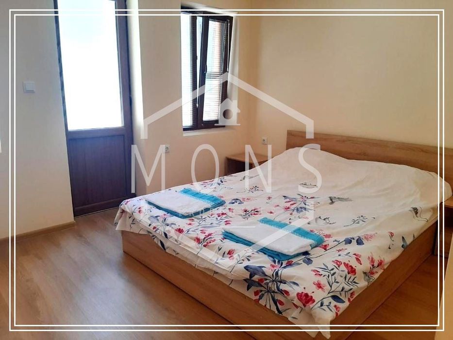 Продава се Къща в Добрич, Център - 310 кв.м за 601 €/кв.м - Снимка #2