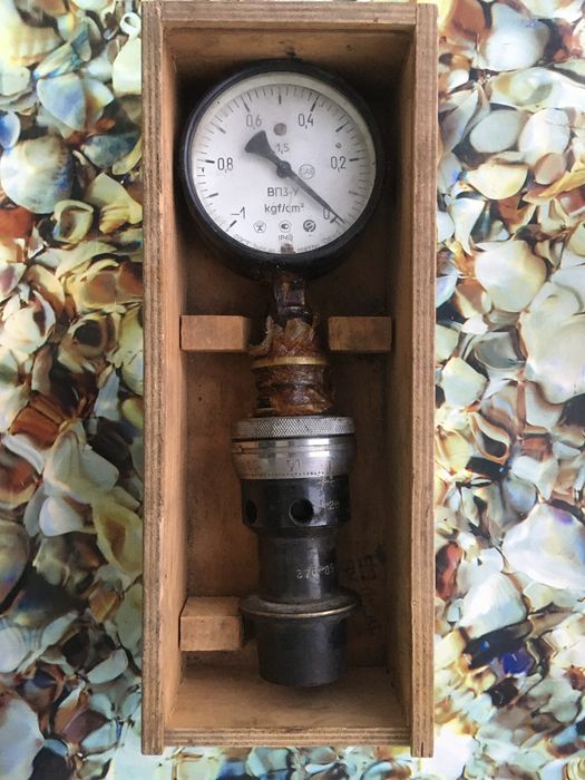 Прибор вакуумометр измеритель