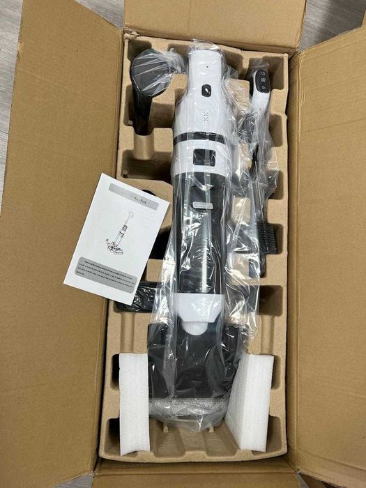 Моющий вертикальный пылесос